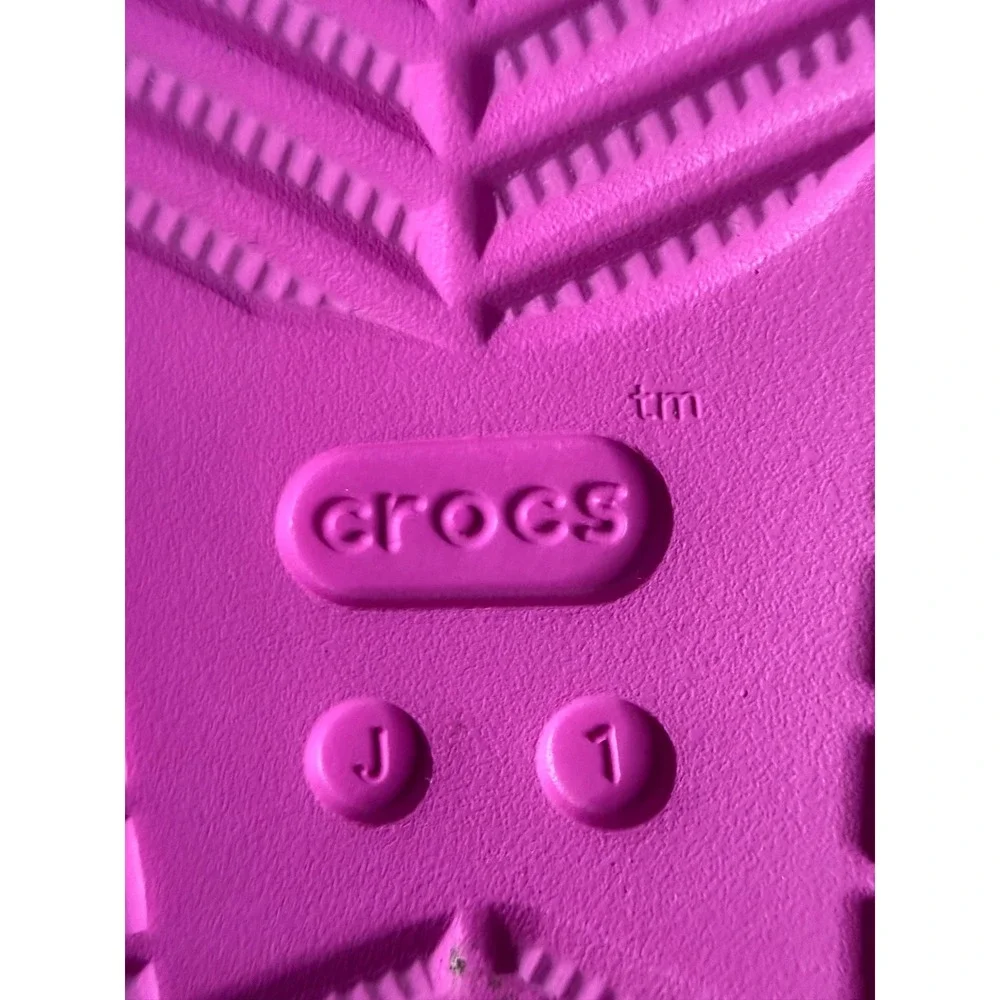 Crocs Classic Slide Kids Electric Pink Two Strap Sandals Junior size 1 flip flop